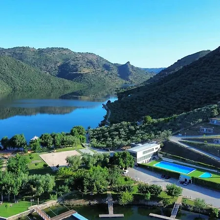 Casa Do Adrinho * Фрейшу-ди-Эшпада-а-Синта